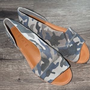 Ladies Flat Sandals